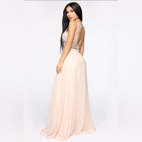 Champagne embroidered long gown - Picture 2 of 8